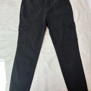 Women’s Black Cargo Jeans - Classic High-Waist Style